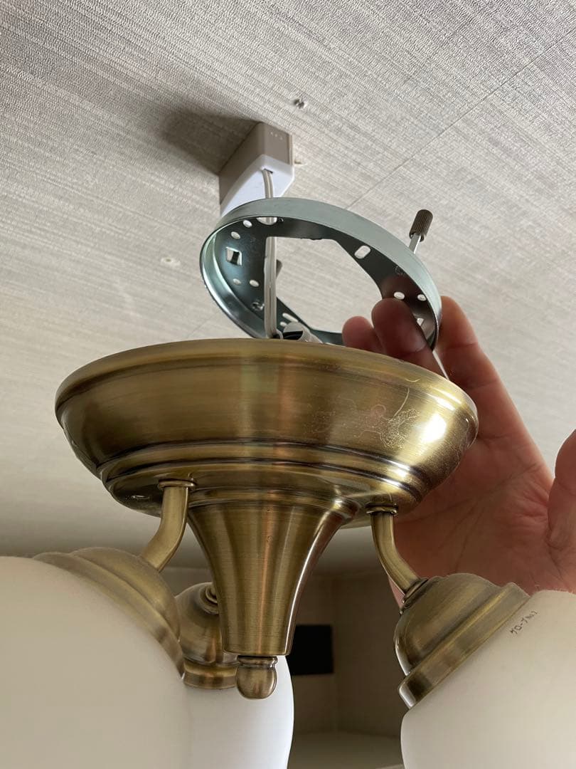 ゴールド 3灯シャンデリア フリル付き