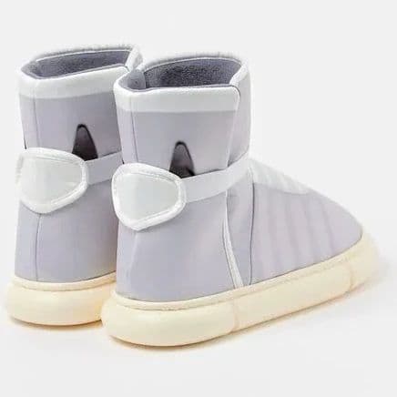 希少 バックトゥザフューチャー ルームシューズ エアマグ ナイキ ニコアンド