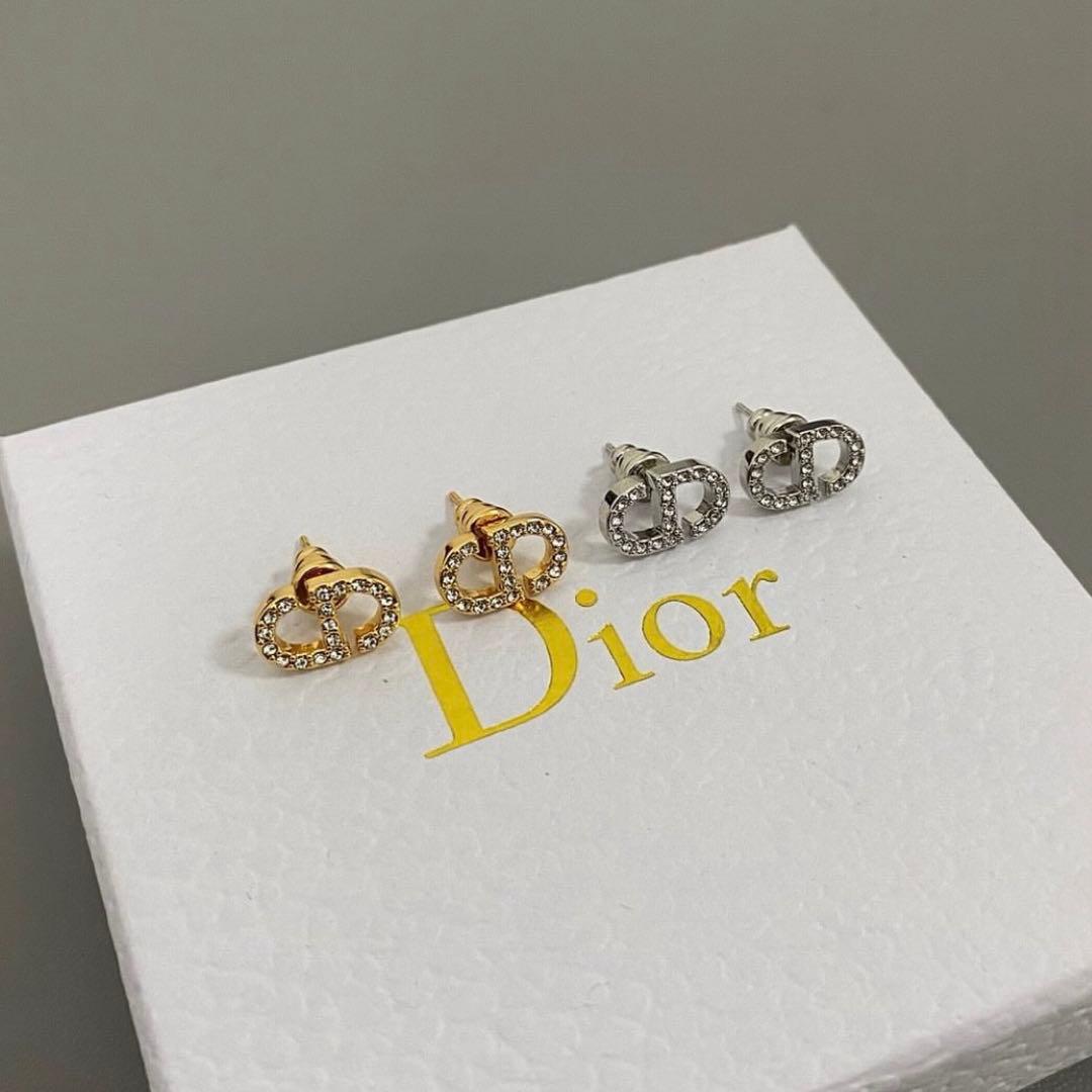 新品未使用 Dior シルバーピアス ディオール