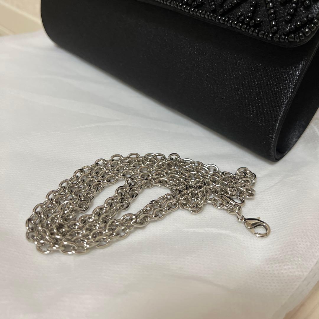 ビーズ刺繍のパーティーバッグ　ブラック