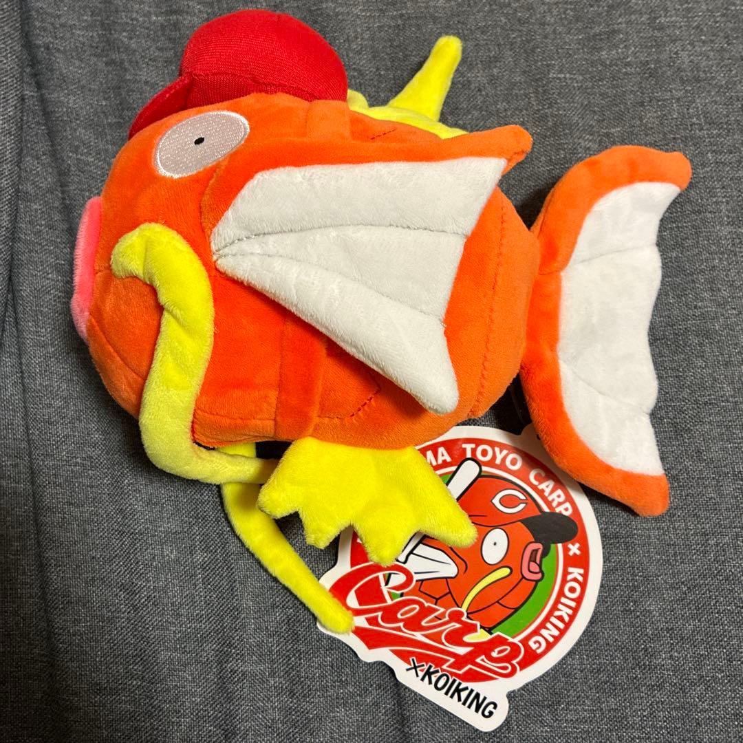 ポケモンセンター限定　コイキング×広島カープ　ぬいぐるみ
