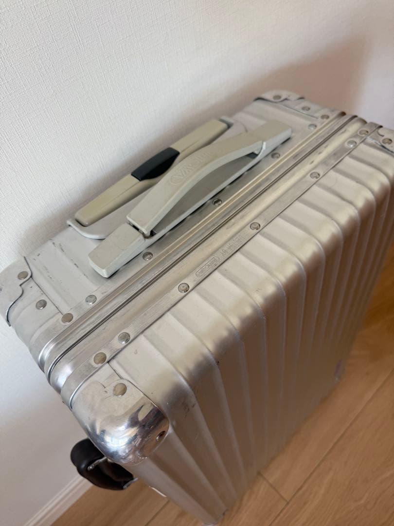 リモワ クラシックフライト 35L 機内持ち込み 2輪