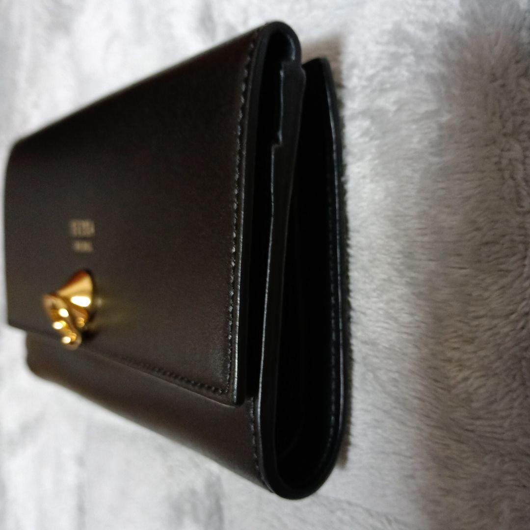 FENDI ブラックレザー 二つ折り財布