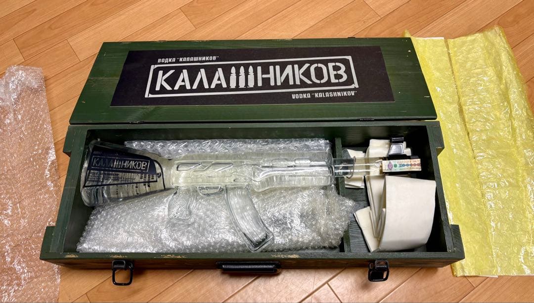KALASHNIKOV カラシニコフ ウォッカ 1000ml