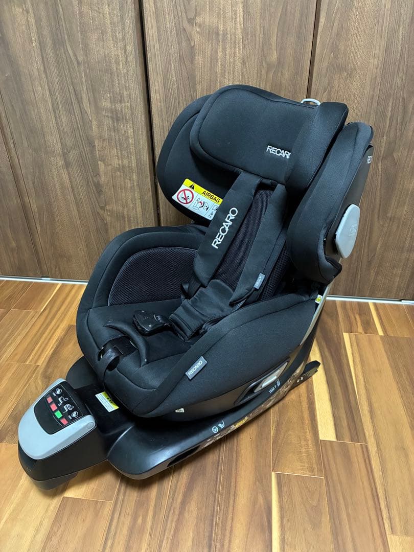 【状態良好】RECARO ブラック チャイルドシート
