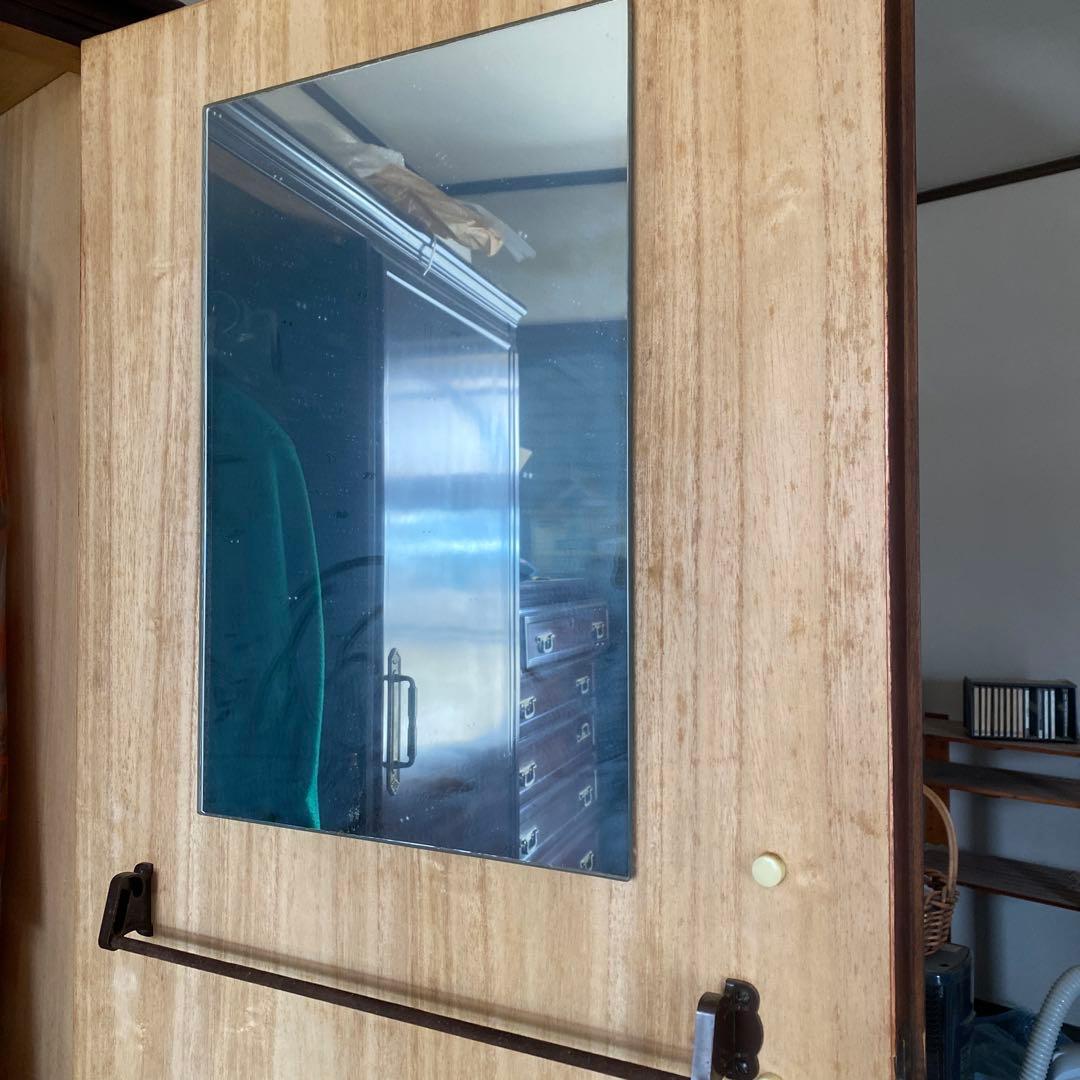 木製ダークブラウン　アンティーク箪笥