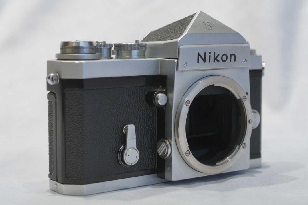 Nikon F シルバー　前期　658万番台　動作良好