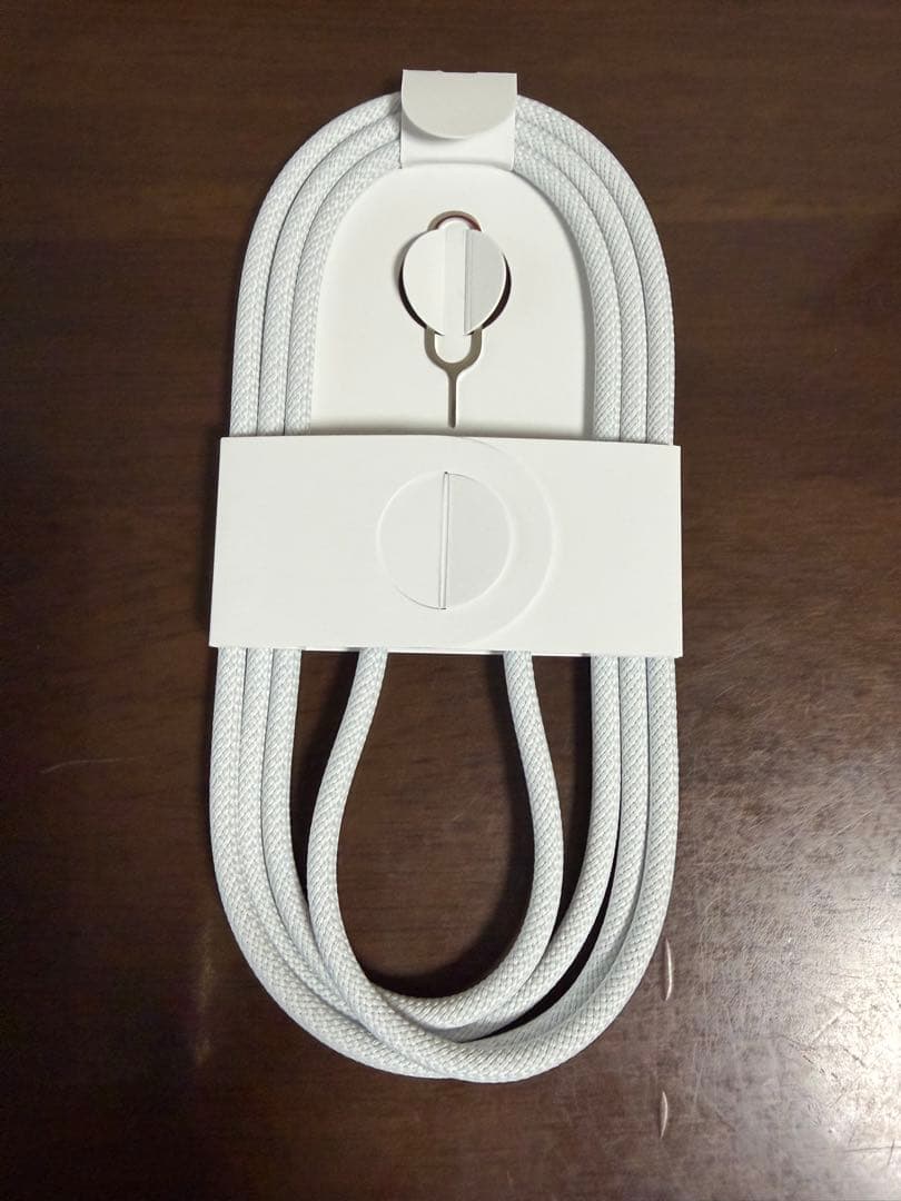 SIMフリー iPhone15 海外版 デュアルSIMカード仕様