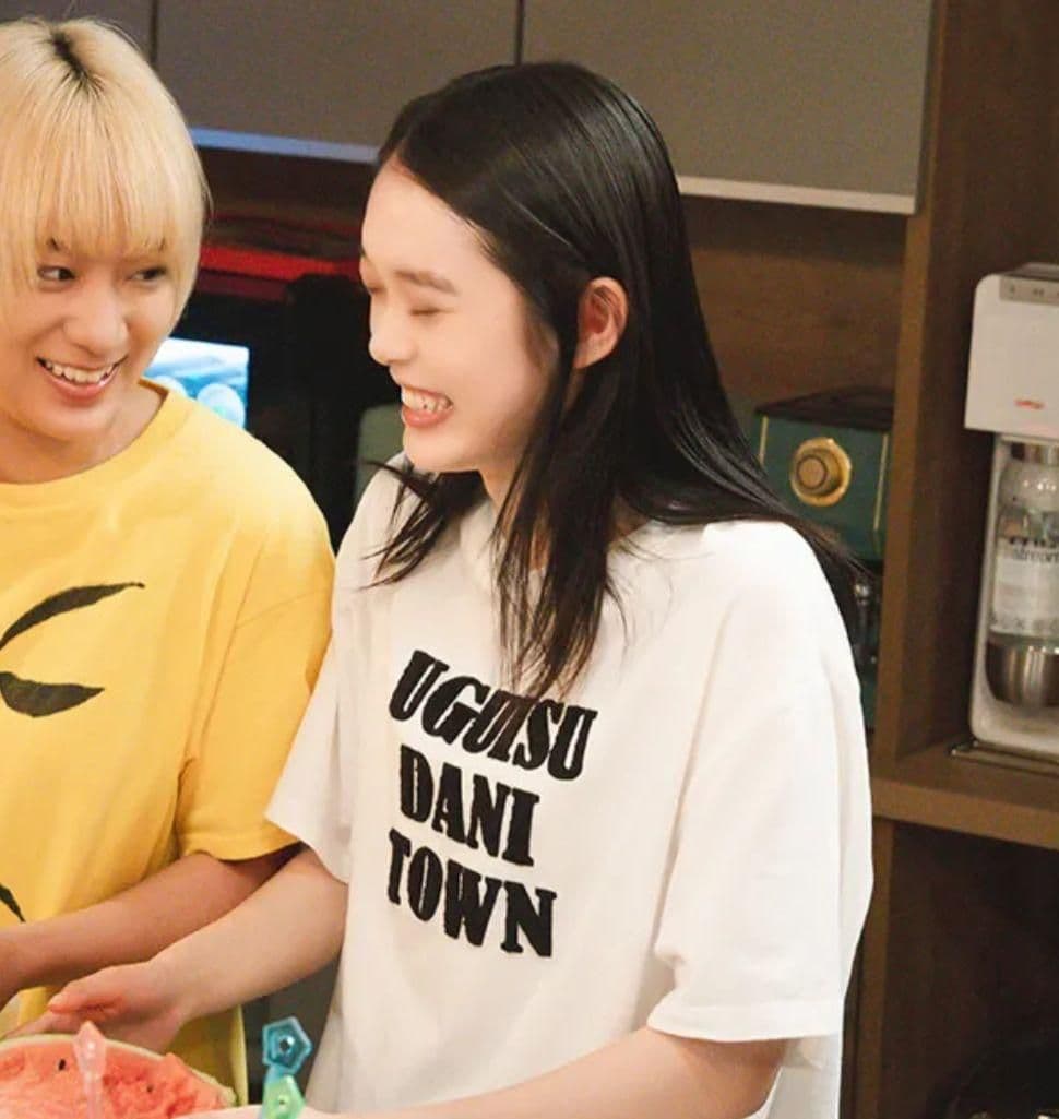 ベイビーわるきゅーれ エブリデイ！ UGUISUDANI TシャツANNASUI