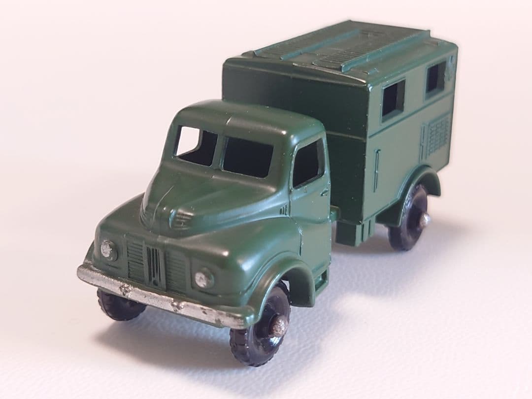 MATCHBOX 　No.68 Army Wireless Truck