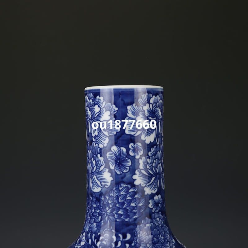 青花万花天球瓶 景徳鎮 陶磁器 装飾品 現代工芸品 美術品 置物