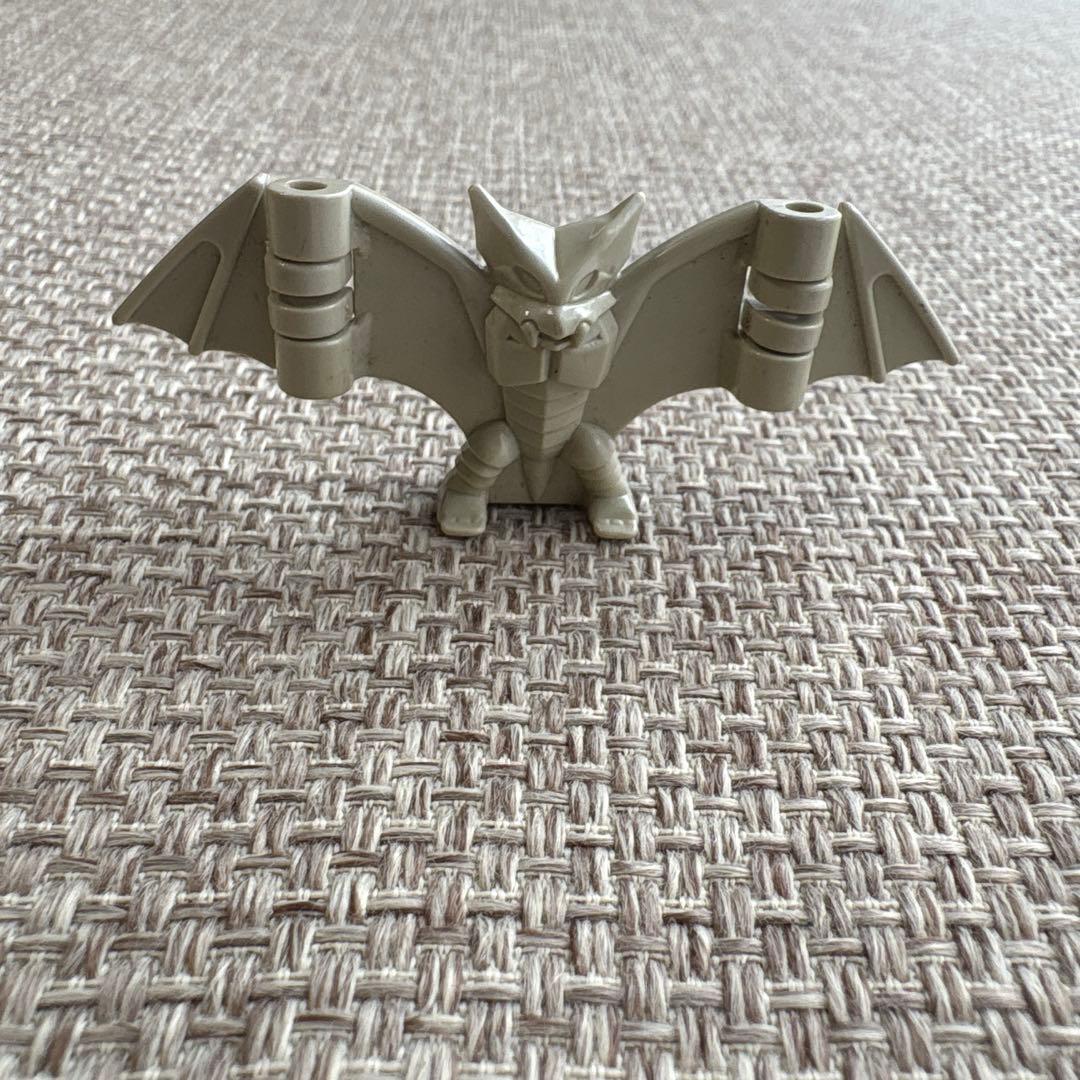 トランスフォーマー　コウモリブレストG1