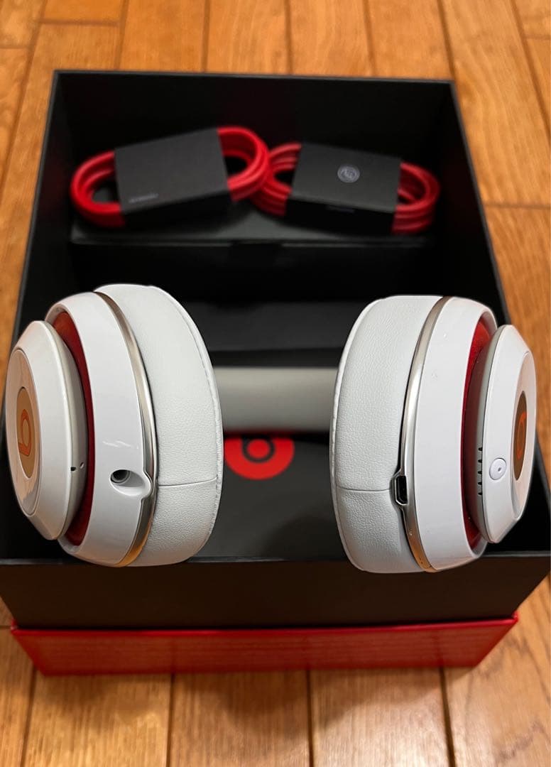 ベ*ド様 Beats Studio Wireless 2 ホワイト 新品同様