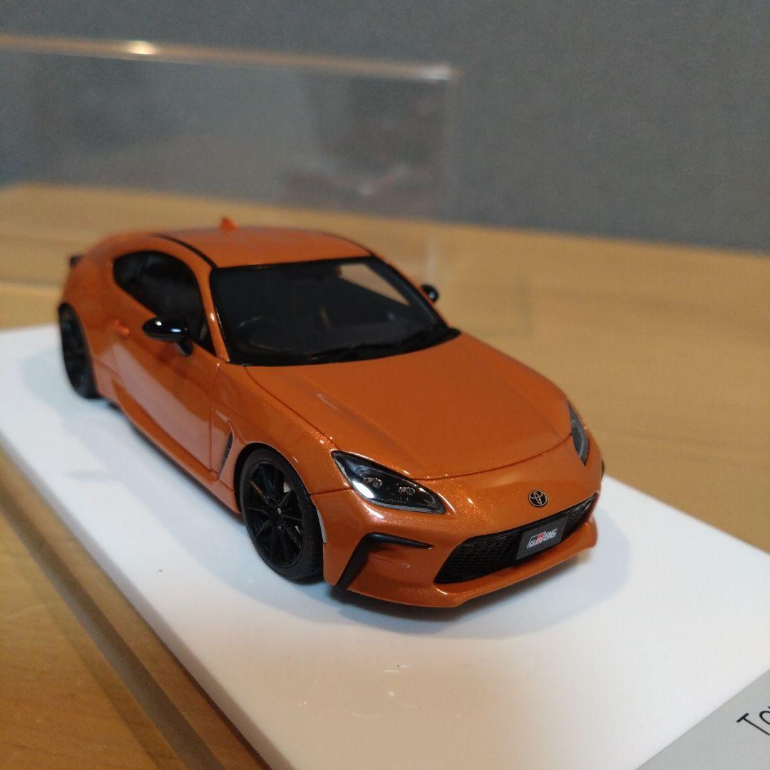 メイクアップ　ミニカーGR86 1／43 フレイムオレンジ