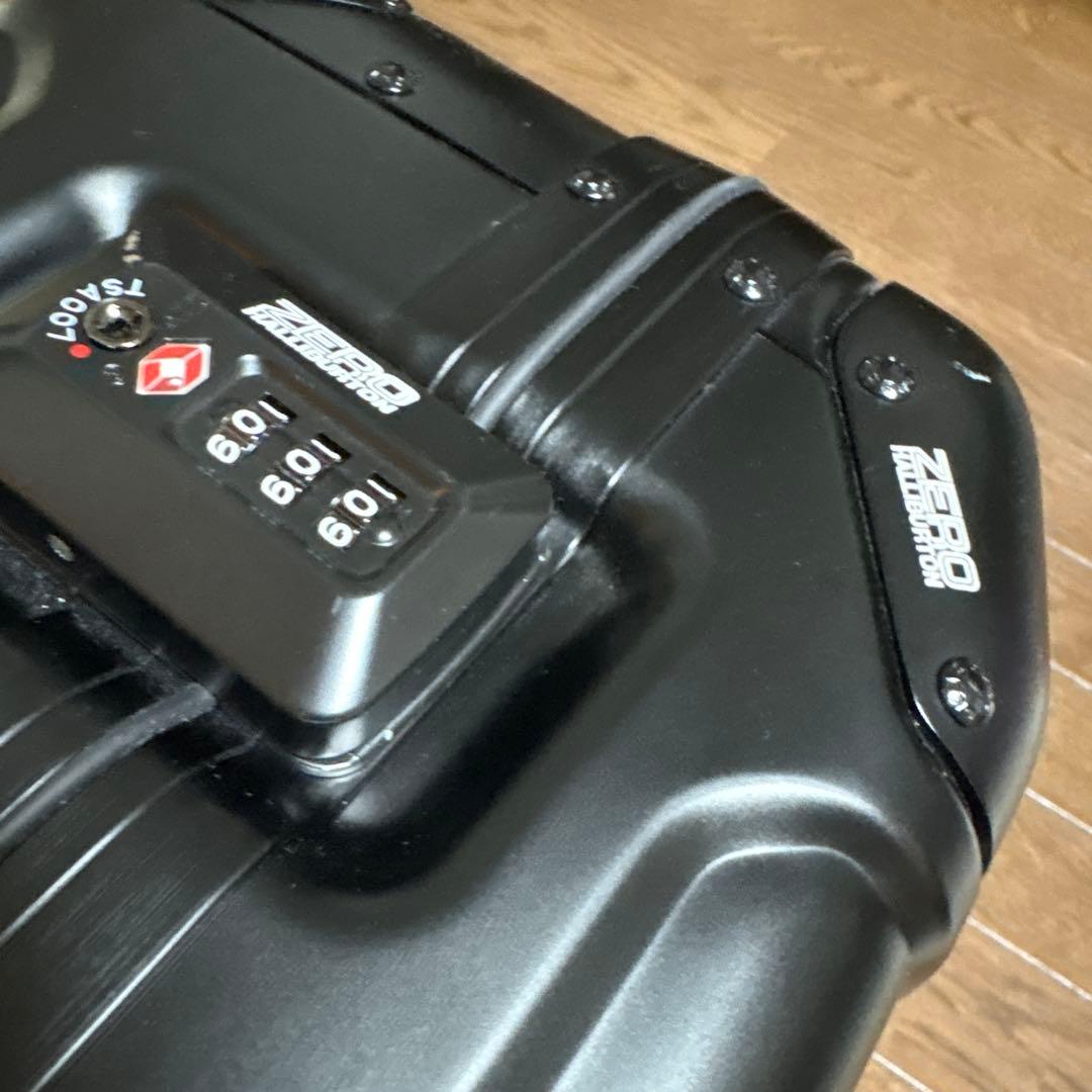 ゼロハリバートン　アメリカ製ステルス　マットブラックGeoAluminum3.0