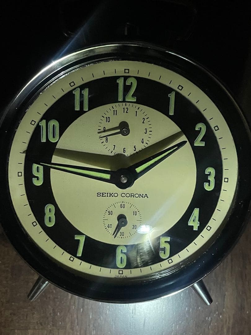 SEIKO CORONA 古くて重い目覚まし時計　Black と Beige 箱