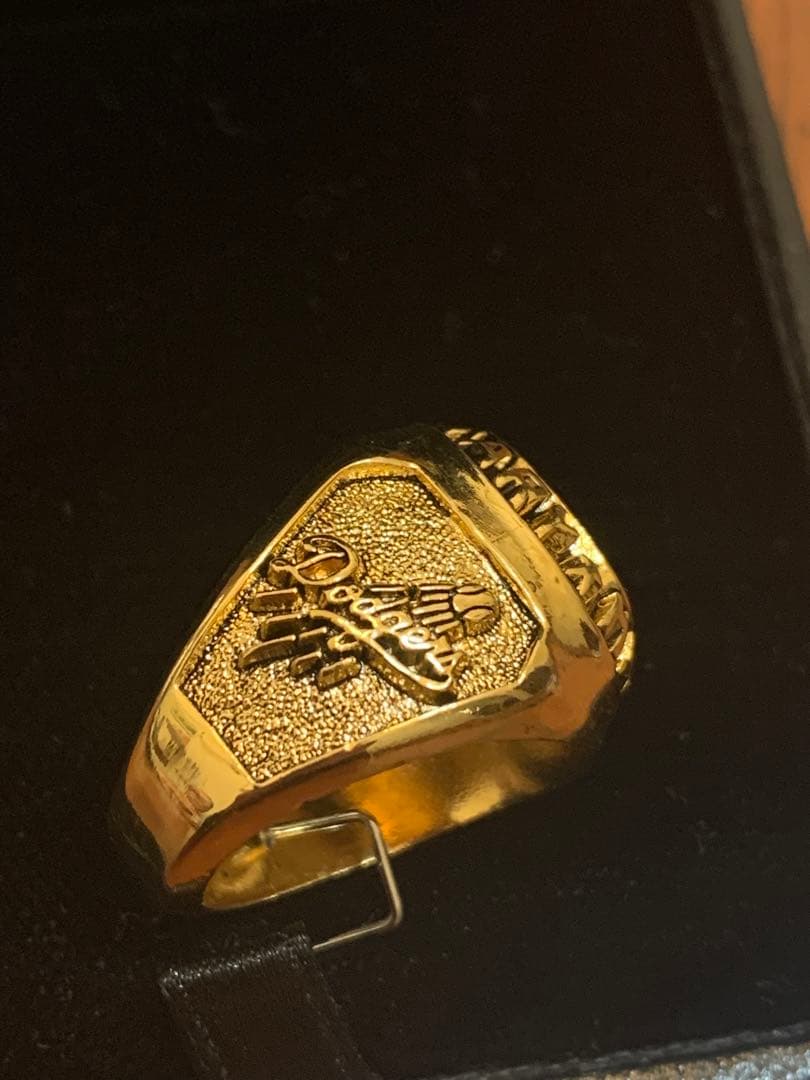 ロサンゼルス・ドジャース 創設100周年記念リング