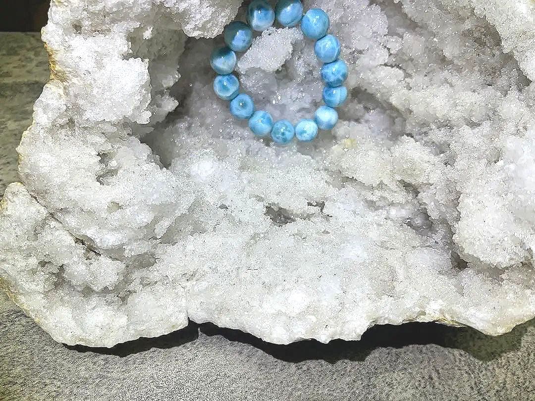 専用ページ巨大ジオード水晶ブレスレットの浄化に　台座付