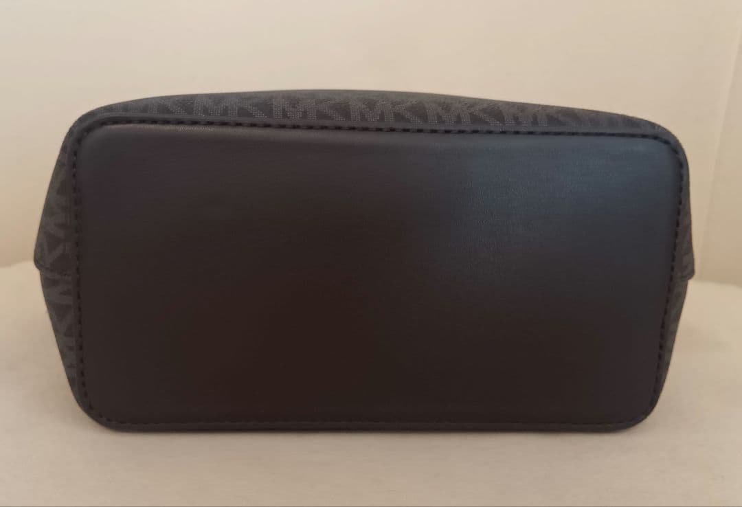 【新品タグ付き】マイケルコース バゲットバッグ♪