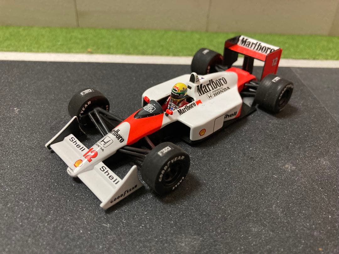 ミニチャンプス(マルボロ仕様)‼️マクラーレンホンダMP4/4 アイルトンセナ
