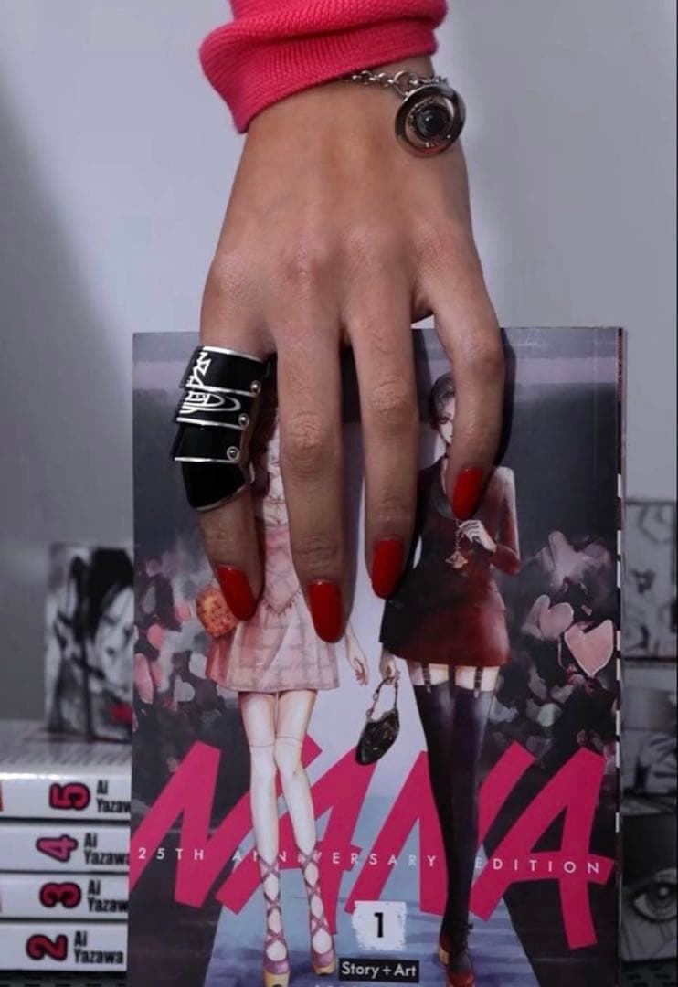 新品未使用品　NANA ARMOUR RING vivienne 黒S