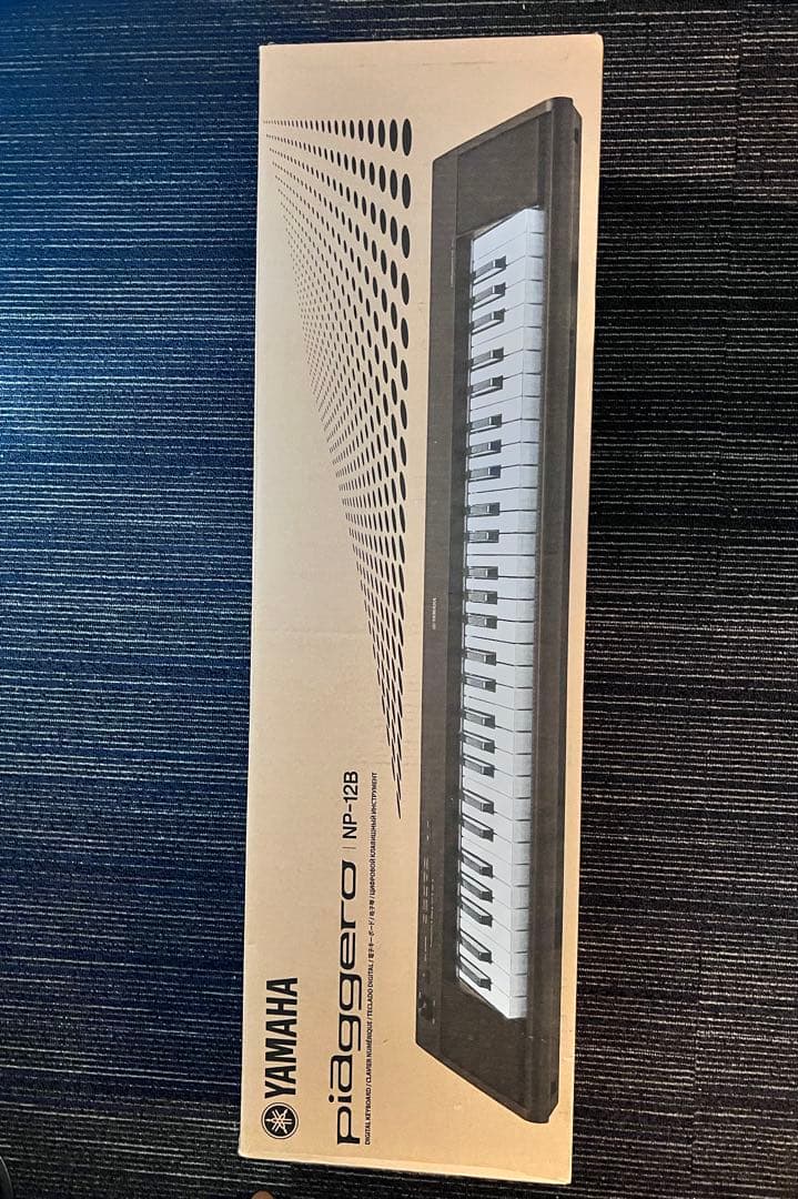 超美品！YAMAHA 電子キーボード piaggero ブラック NP-12B