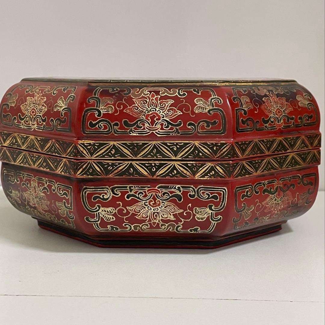 清时代 吉祥文漆絵 八角盒子 乾隆年 蓋付き アンティーク中国 骨董品