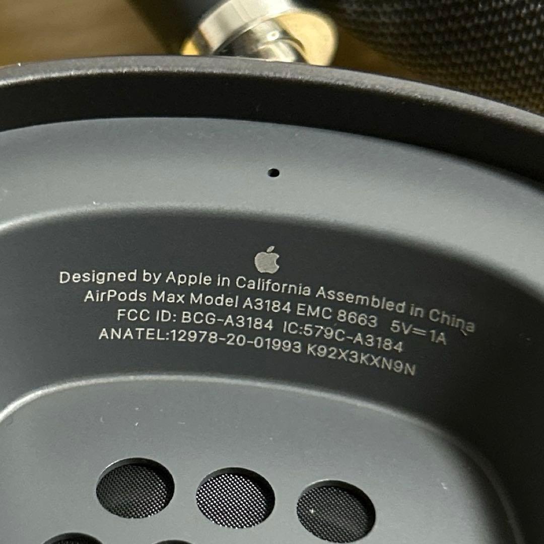 AirPods MAX midnight 箱、ケーブル付き