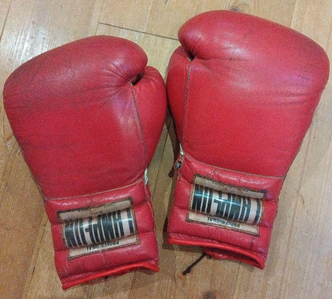 「Fレモン」赤いボクシンググローブ レースアップ