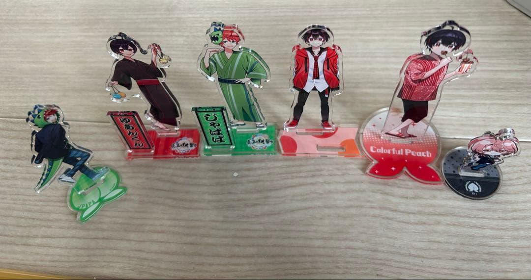 カラフルピーチグッズ