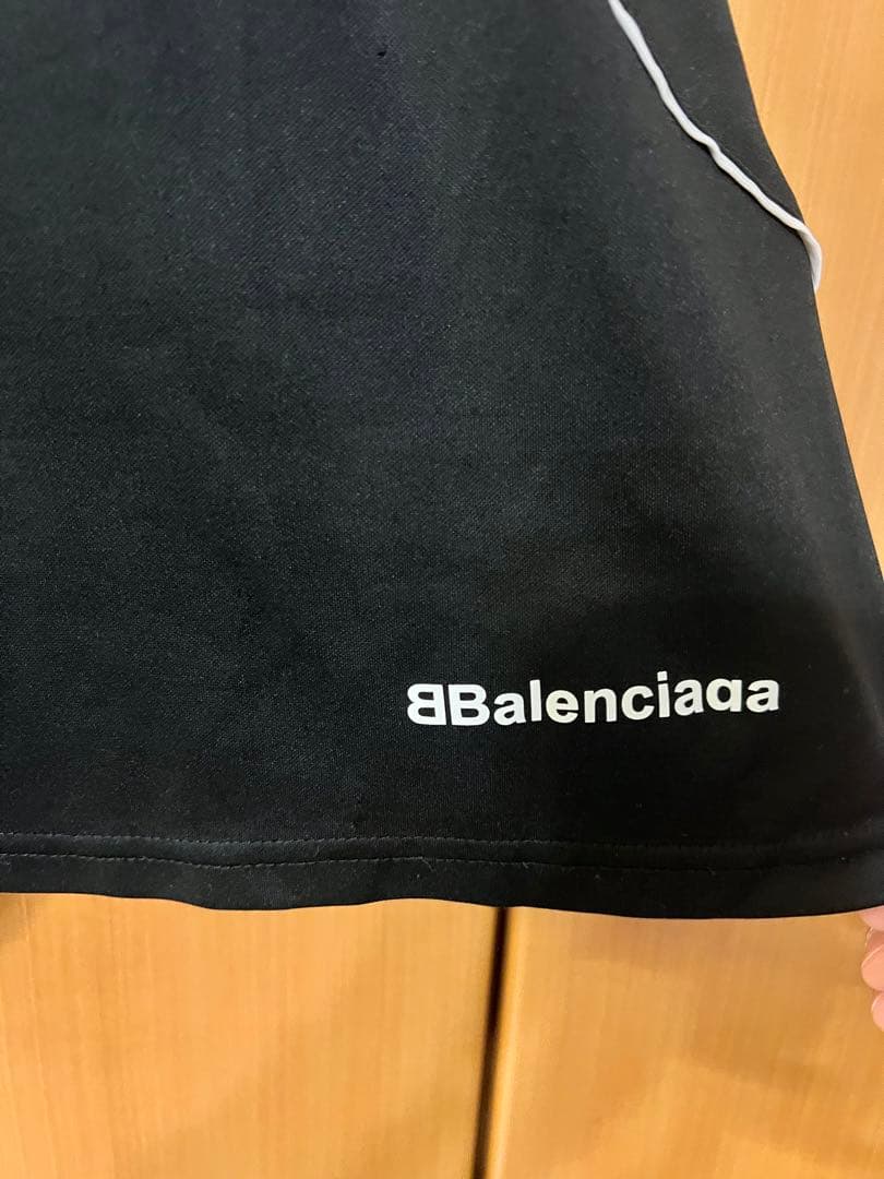 トップス balenciaga