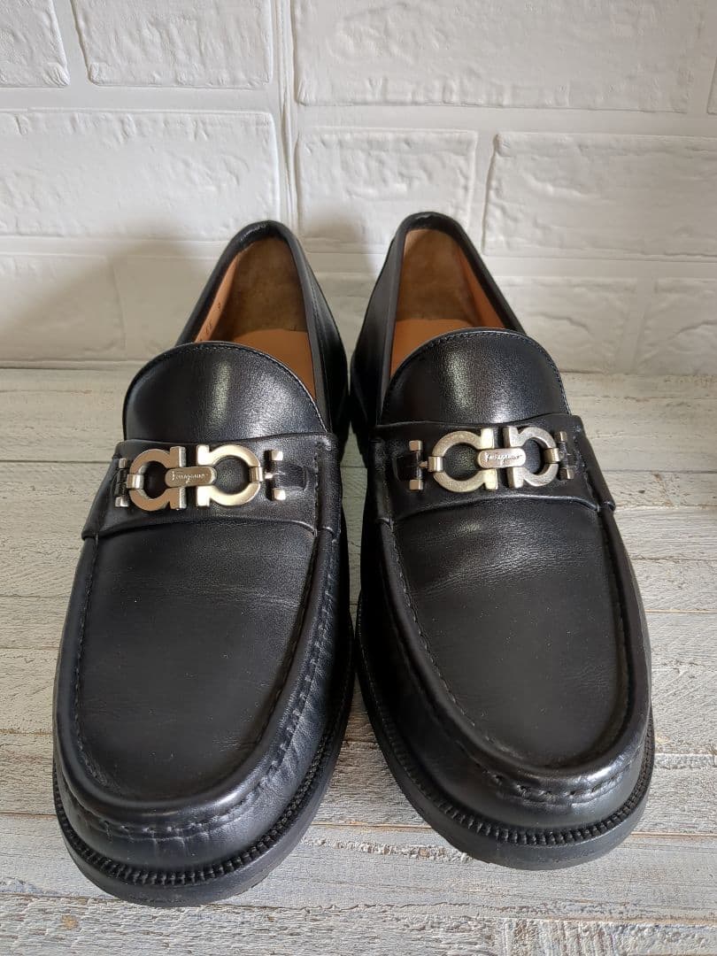 未使用級★フェラガモ　FERRAGAMO ローファー　ガンチーニ　本革 27EE