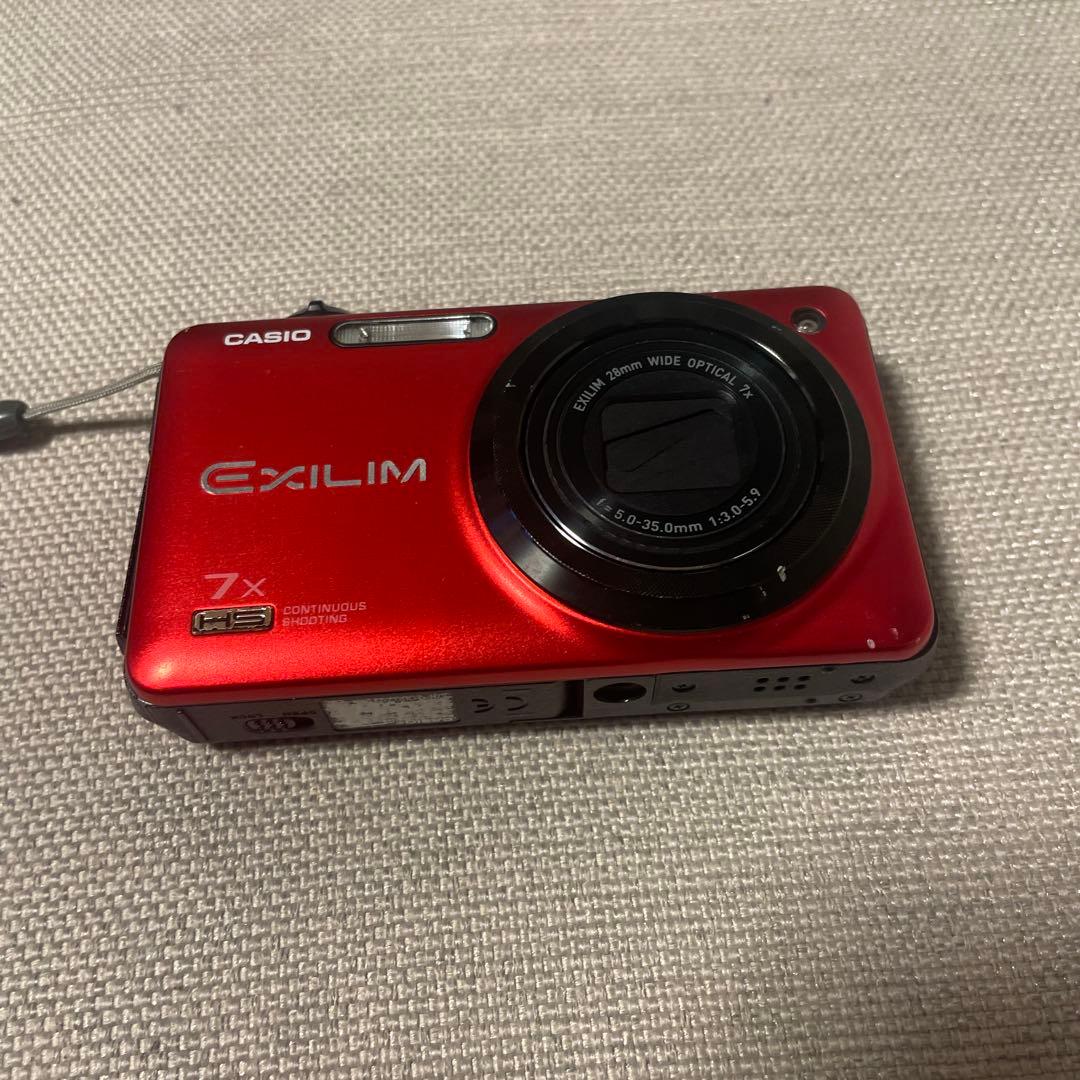 CASIO EXILIM EX-FC200S レッド　デジカメ