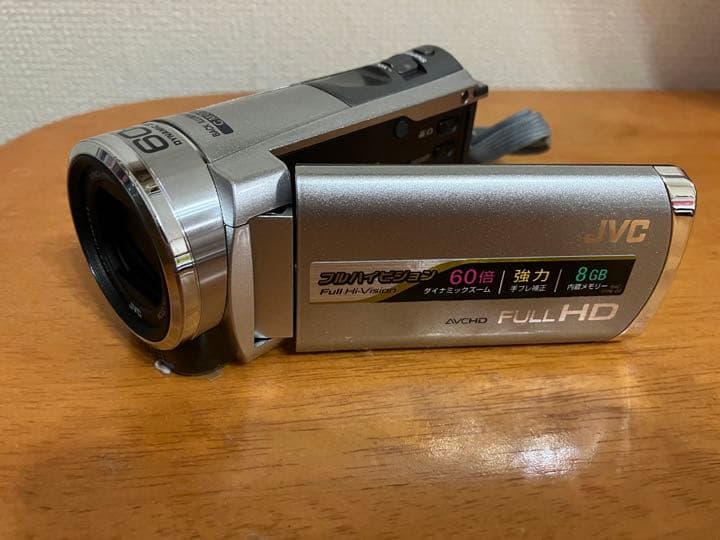 ビデオカメラ　JVC GZーE380