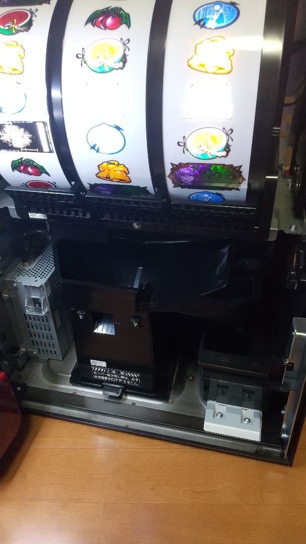 パチスロ実機　Sammy　傷物語　スロット　不要機付き