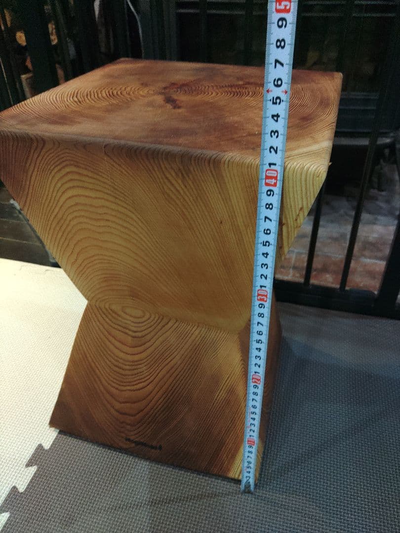 杉のスツール　インテリア