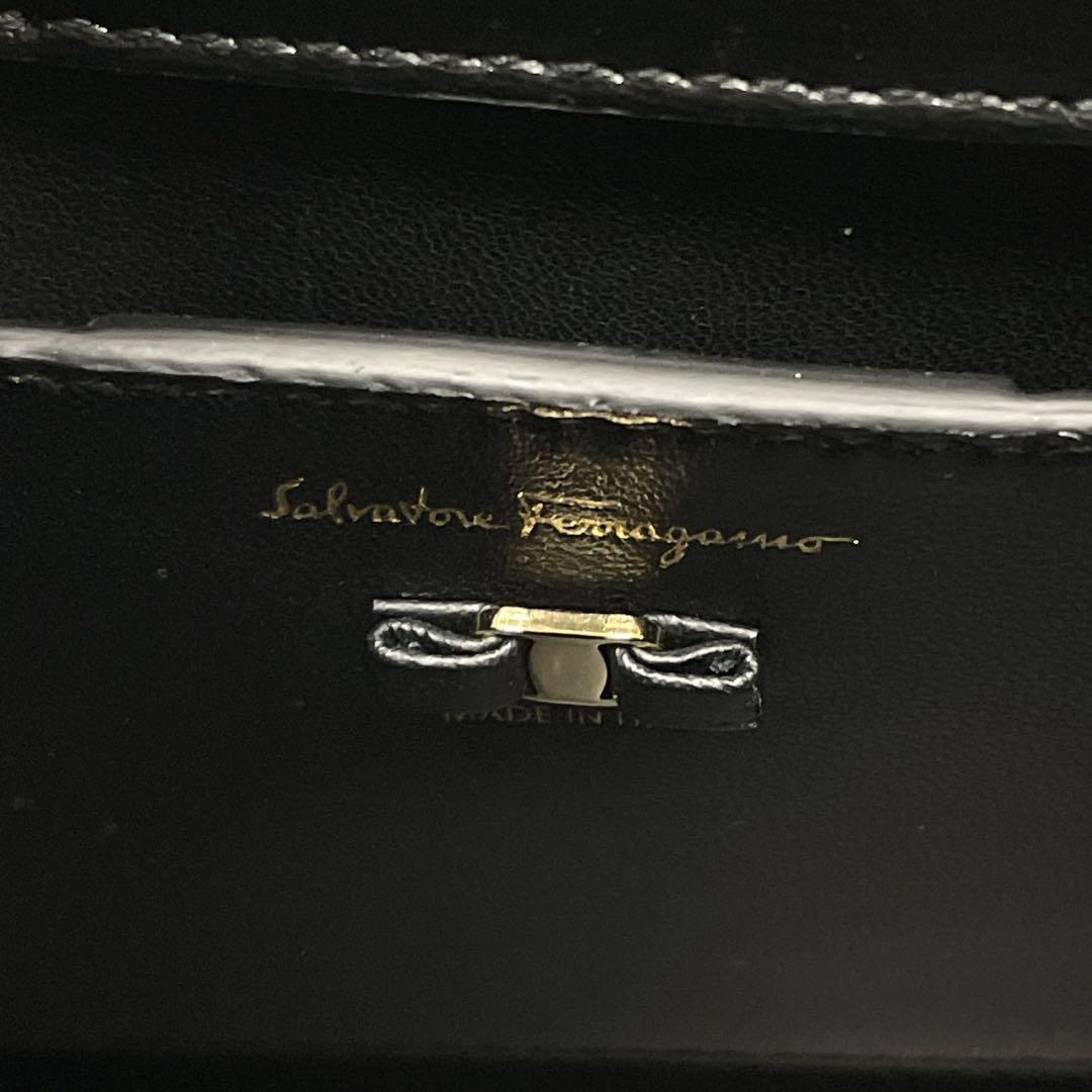 未使用品/現行モデル● フェラガモ 2way ハンドバッグ ヴァラリボン レザー