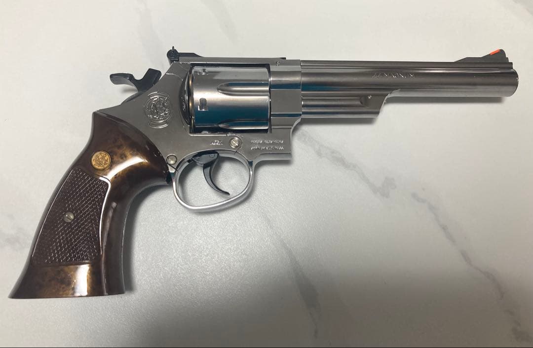 ガスガン クラウンモデル