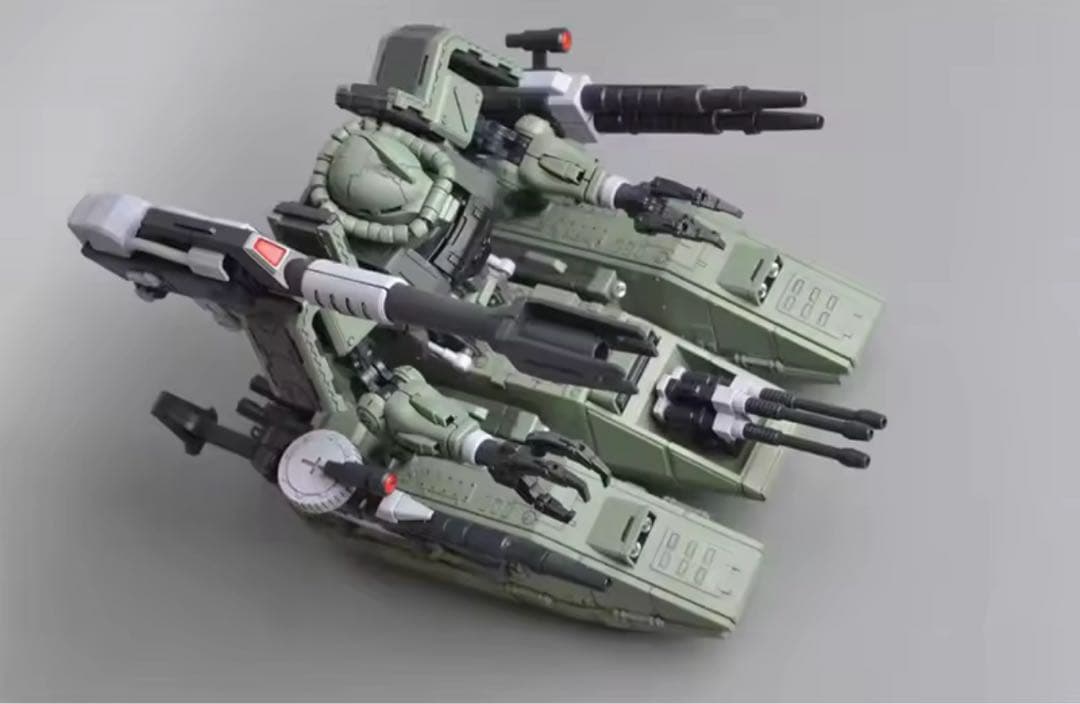 1/100 ザク　タンク LED付属　希少　海外製限定プラモデルラスト在庫
