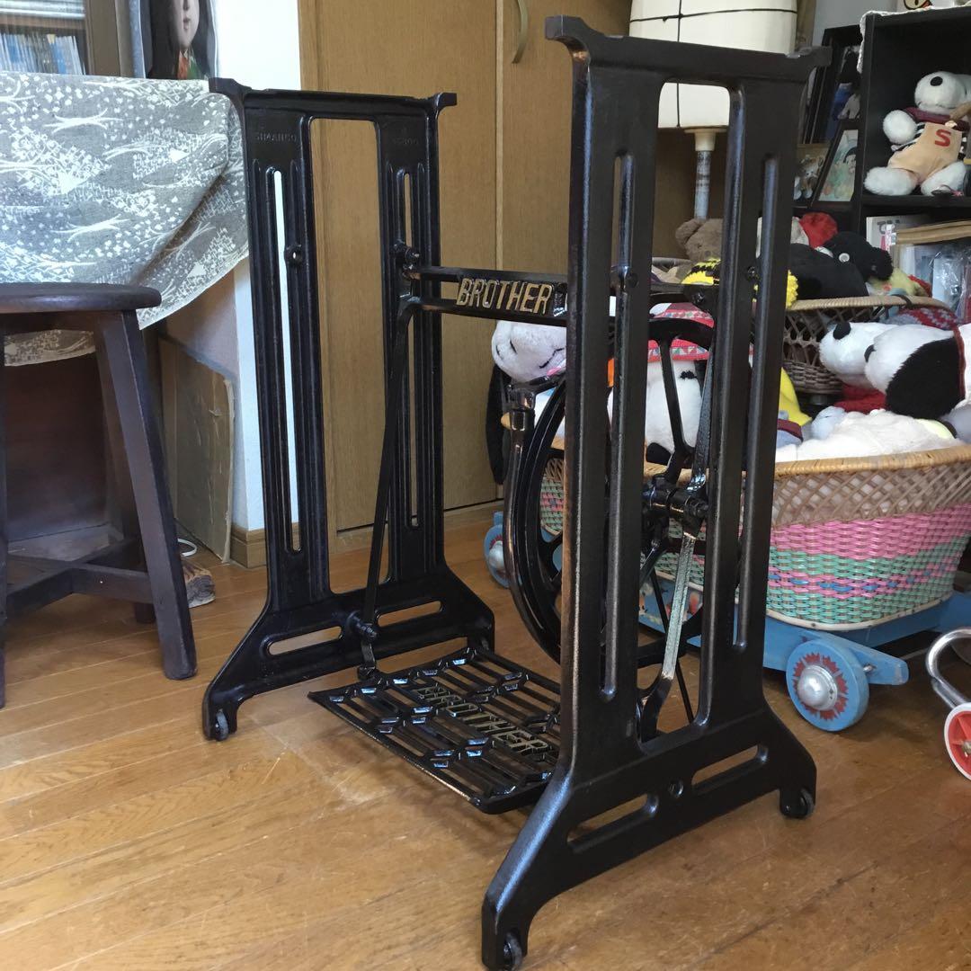 BOTHER足踏みミシンの鉄脚　アイアン　テーブルに！