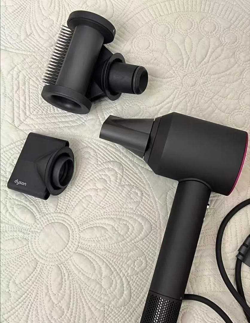 Dyson Supersonic Ionic ヘアドライヤー HD15型