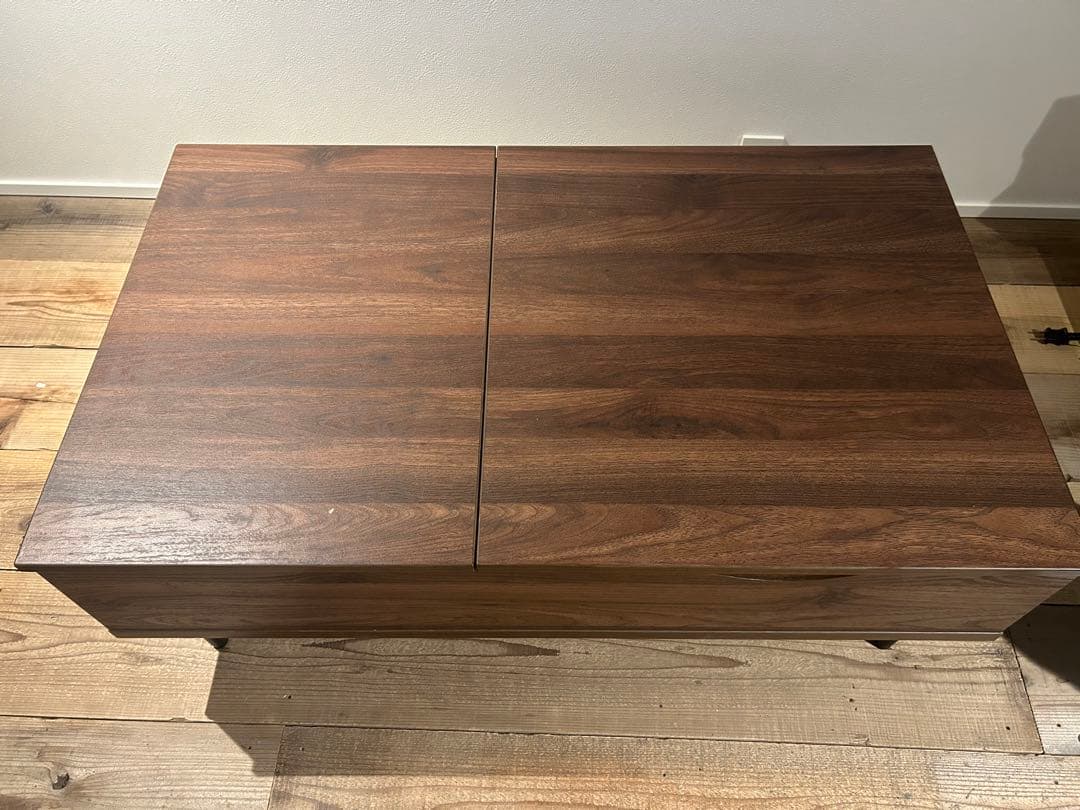 ニトリ　昇降式テーブル