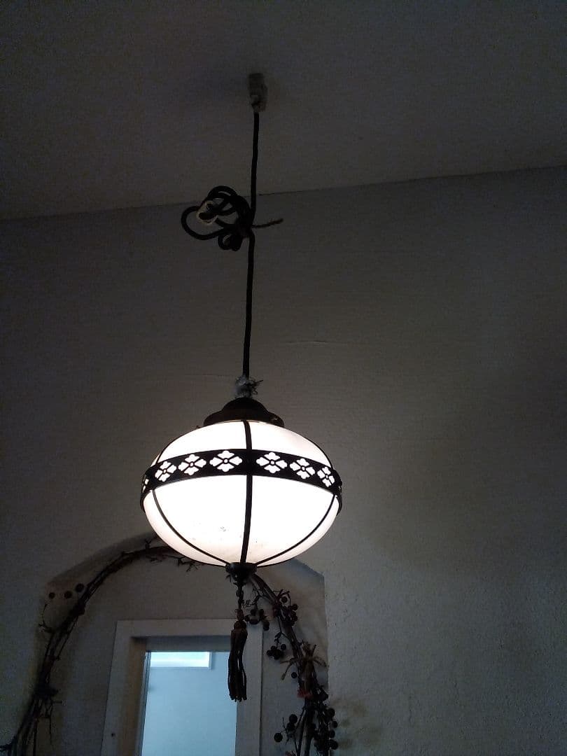 古い照明　電笠　ランプシェード　乳白色　アンティーク　昭和レトロ　大正ロマン