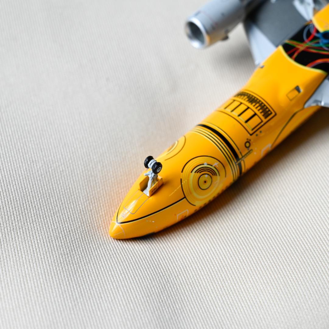 ANA B777-200ER C-3PO 特別塗装 1/400