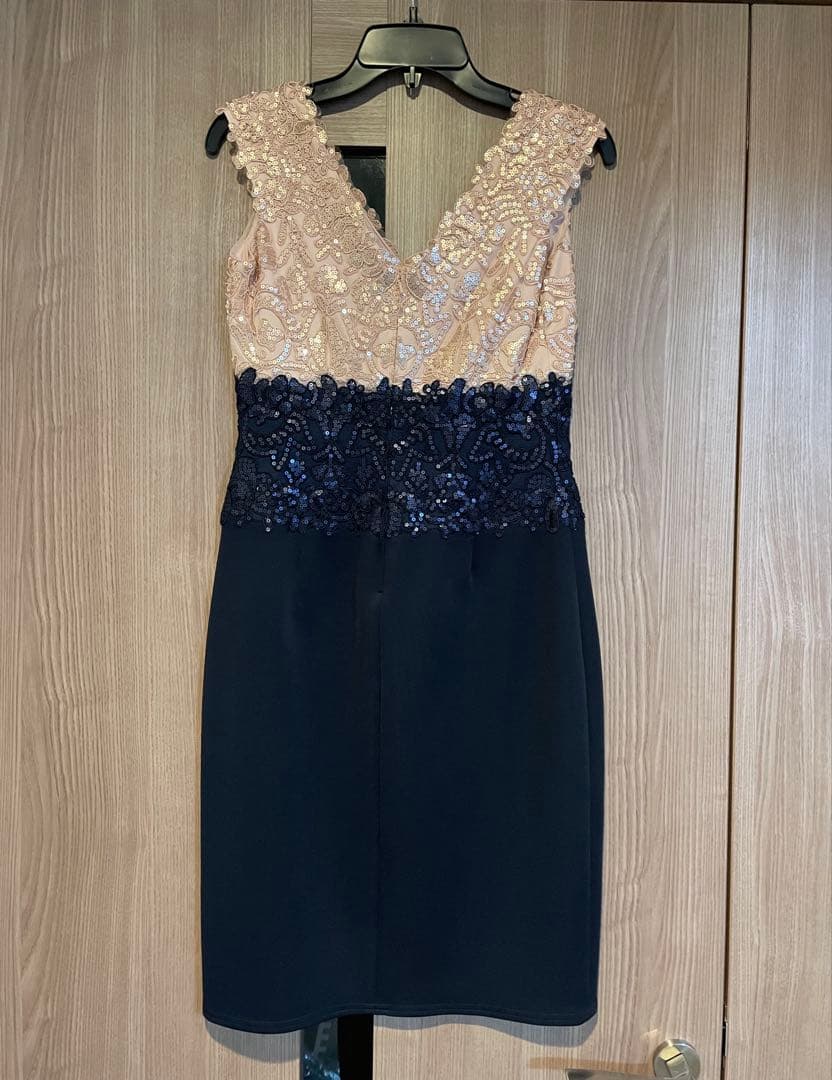 タダシショージ　スパンコールワンピース