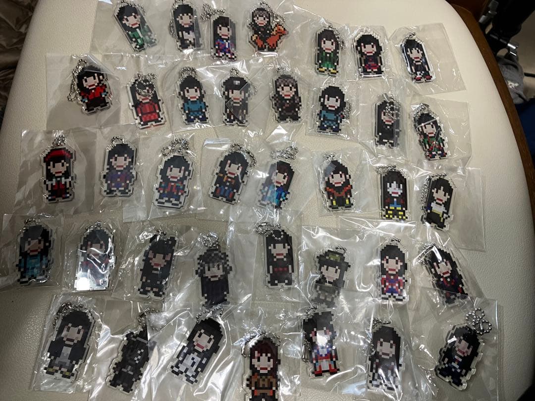 BiSH ガチャ　アイナ・ジ・エンド　ピクセル　アクキー