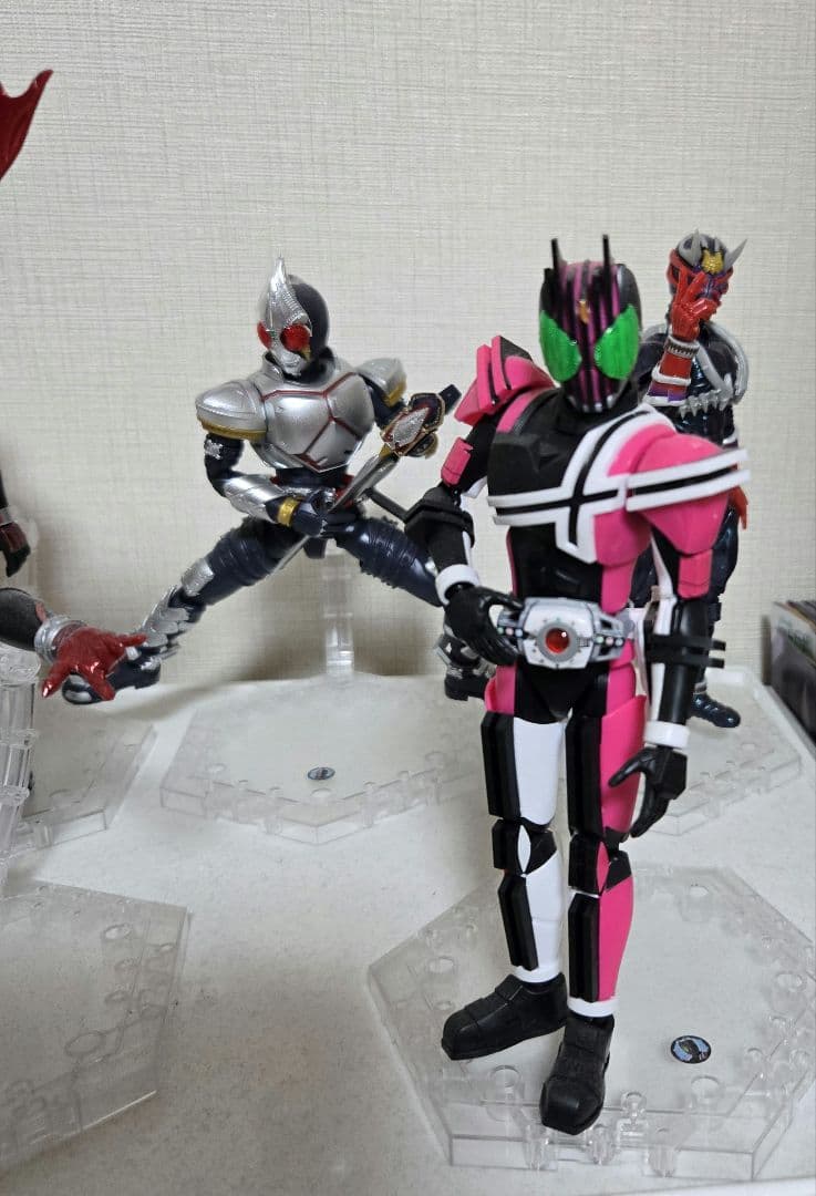 d*9様 組立済み 仮面ライダー プラモデル 平成ライダー20体