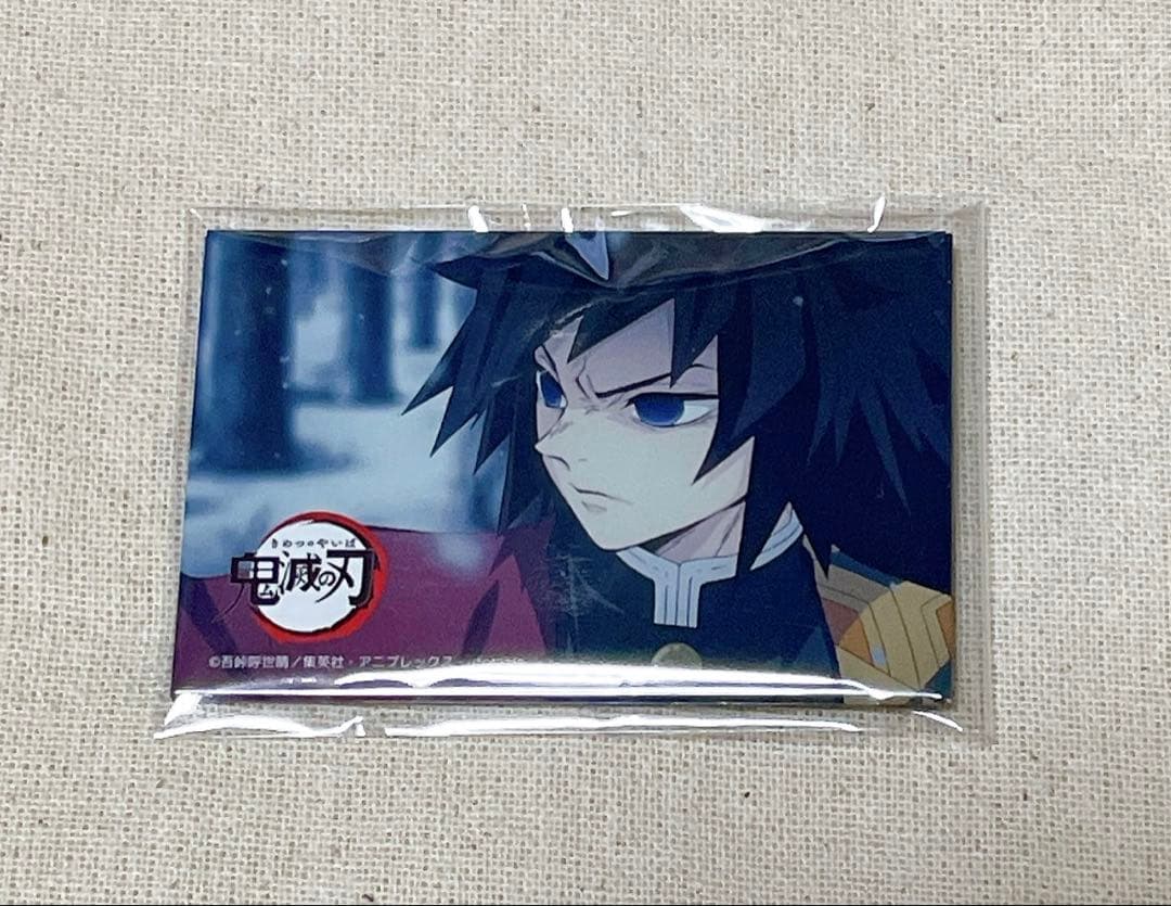 鬼滅の刃 冨岡義勇 場面写スクエア缶バッジ