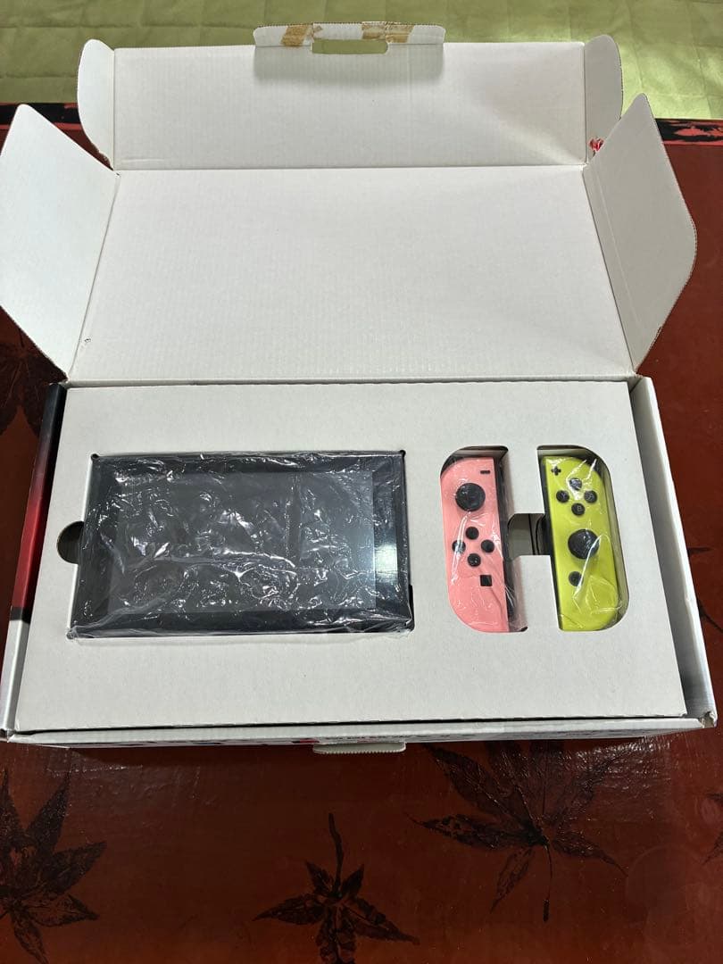 Nintendo Switch 本体 ピンク/イエロー