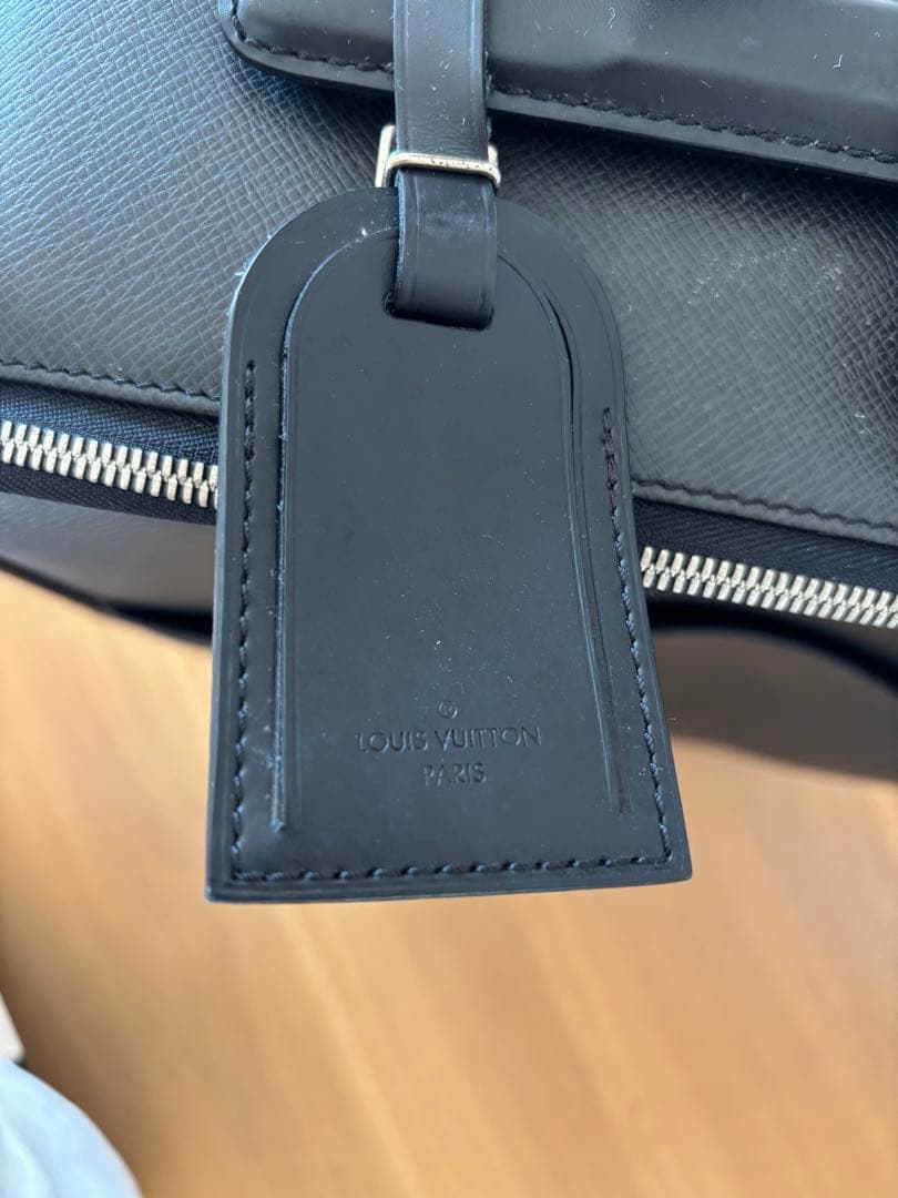 Louis Vuitton ルイヴィトン　タイガ キャリーバッグ　ブラック